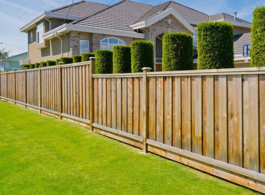 Is Wood Fencing a Good Investment for Homeowners?